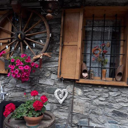 Ferienwohnung Fiocco Di Neve Montjovet Exterior foto