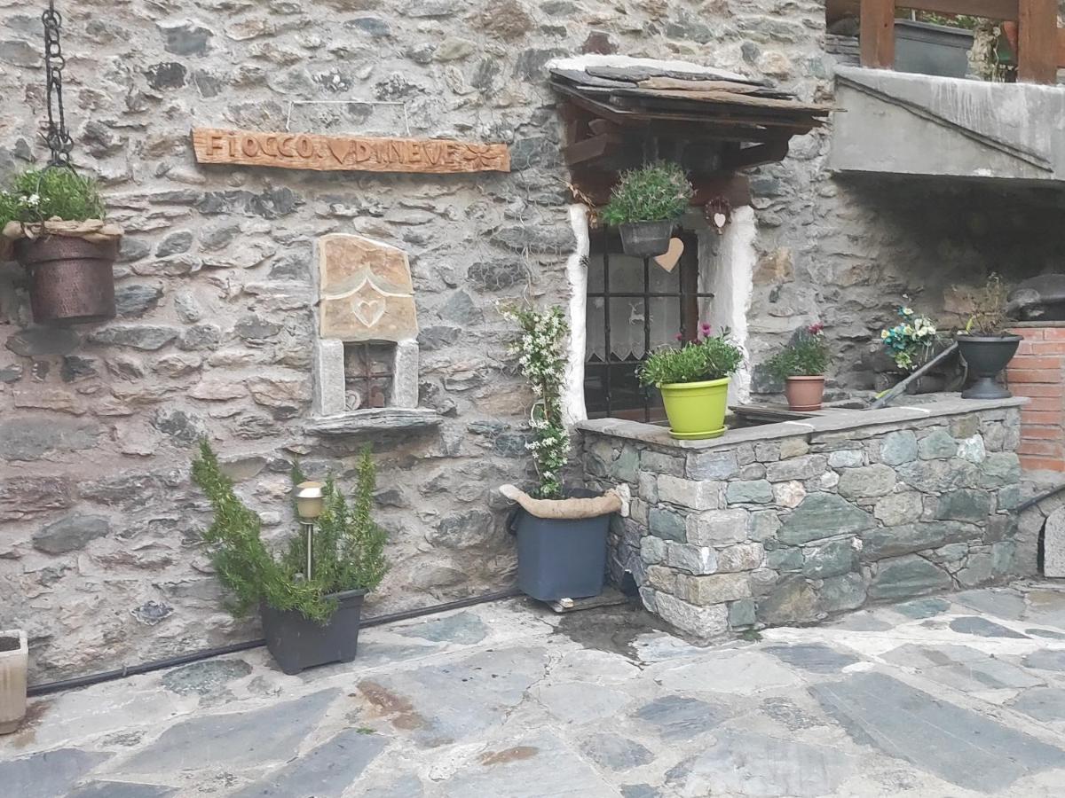Ferienwohnung Fiocco Di Neve Montjovet Exterior foto